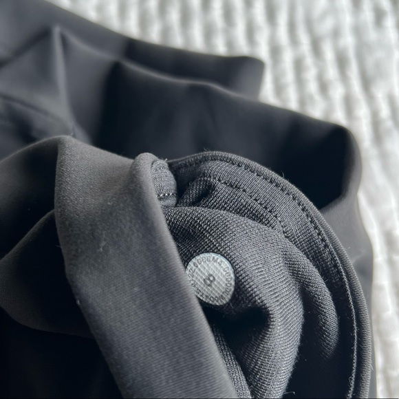 NWOT Lululemon Instill “25 graphite grey - Picture 3 of 4